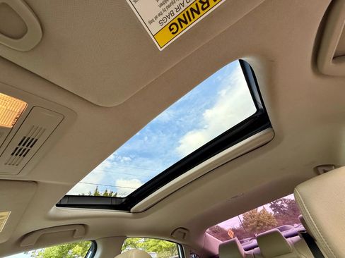 Used 2016 Honda Civic Touring image 18