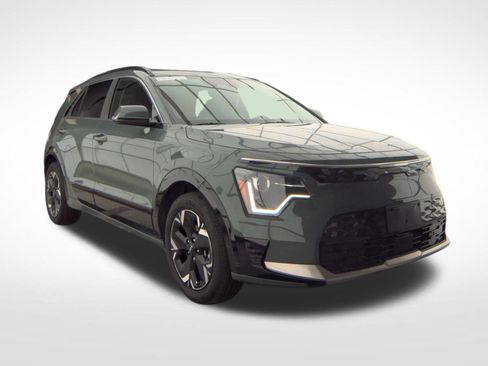 Used 2024 Kia Niro Wind FWD image 3