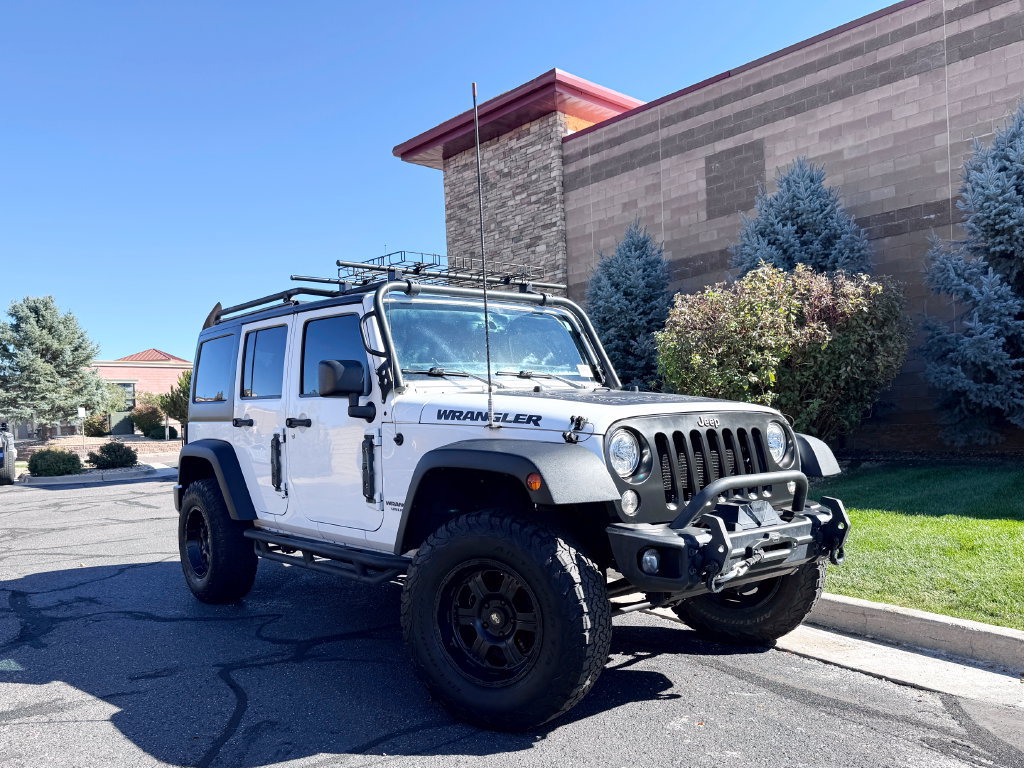 Used 2017 Jeep Wrangler Unlimited Sport AWD/4WD image 2