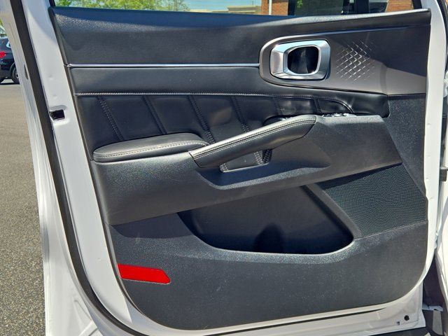Used 2025 Kia Sorento SX FWD image 22