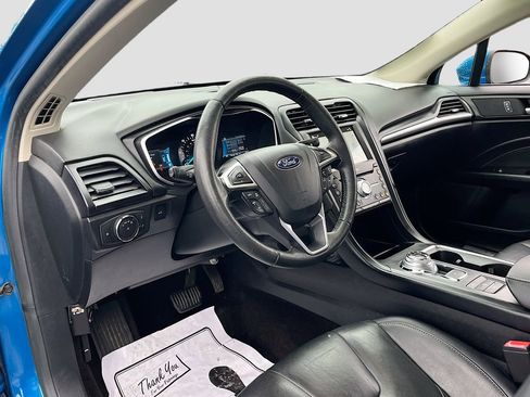 Used 2019 Ford Fusion Titanium image 9