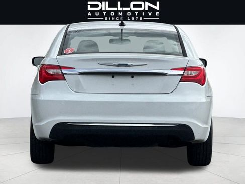 Used 2013 Chrysler 200 Touring w/ Cold Weather Group FWD image 5