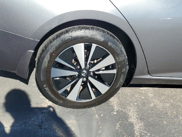 Certified 2022 Nissan Altima 2.5 SV AWD/4WD image 6