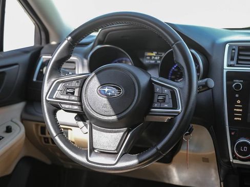 Used 2019 Subaru Outback 2.5i Premium image 16