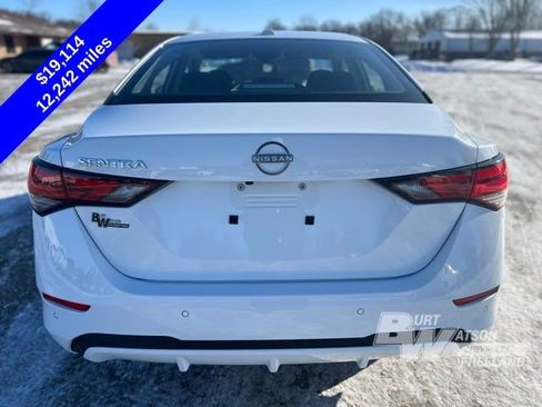 Used 2025 Nissan Sentra SV image 5