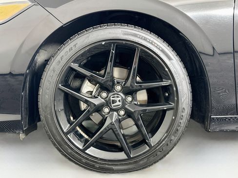 Used 2025 Honda Civic Sport image 11