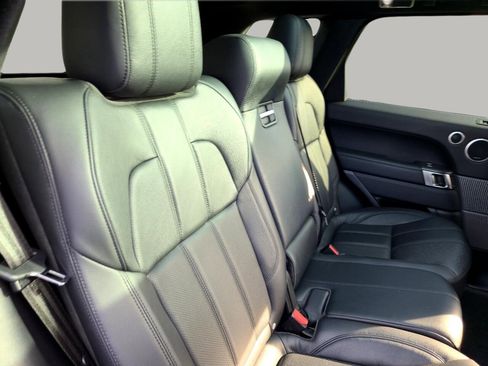 Used 2016 Land Rover Range Rover Sport SE image 64