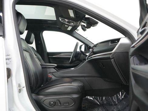 Used 2024 Jeep Grand Cherokee Limited AWD/4WD image 11