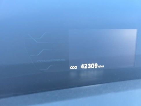 Used 2019 Toyota Prius Prime Advanced image 4