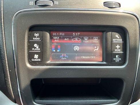 Used 2016 Dodge Journey SE w/ MOPAR All-Weather Group FWD image 23