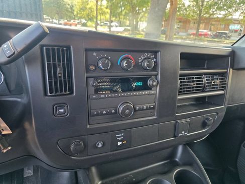 Used 2025 Chevrolet Express 2500 w/ Driver Convenience Package RWD image 16