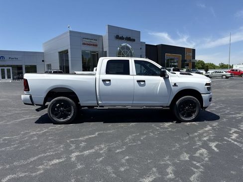 New 2026 RAM 2500 Tradesman AWD/4WD image 14