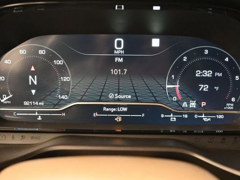 Used 2022 GMC Yukon XL Denali AWD/4WD image 30