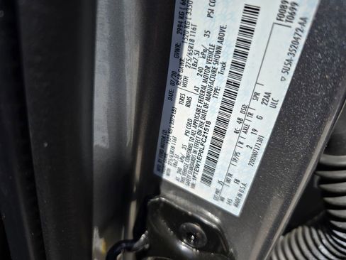 Used 2020 Ford F150 XLT w/ Equipment Group 302A Luxury AWD/4WD image 18