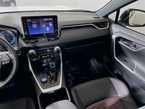 Certified 2022 Toyota RAV4 XSE image 21