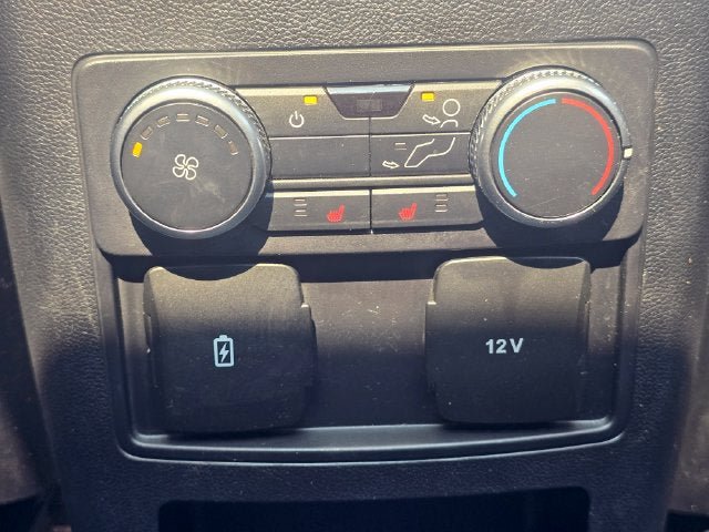 Used 2020 Ford Explorer XLT w/ Equipment Group 202A AWD/4WD image 22