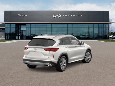 New 2025 INFINITI QX50 Luxe image 5