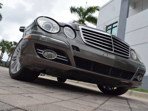 Used 2008 Mercedes-Benz E 350 4MATIC Sedan image 13