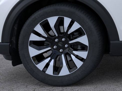 New 2026 Ford Explorer Platinum w/ LUX Leather Package image 42