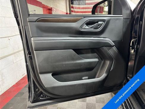 Used 2022 GMC Yukon XL SLE RWD image 8