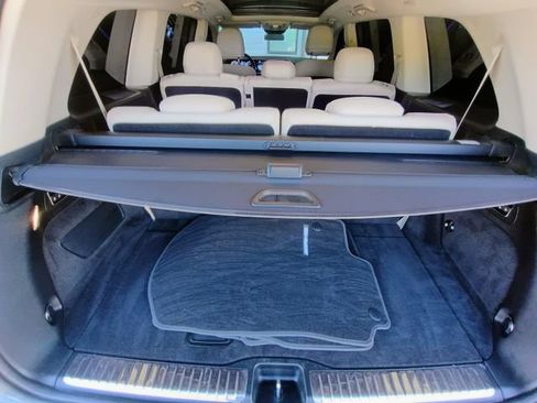 Used 2024 Mercedes-Benz GLS 580 4MATIC image 85