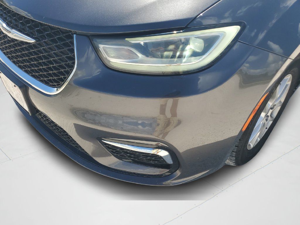 Used 2022 Chrysler Pacifica Touring-L FWD image 24