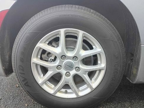 Used 2021 Chrysler Voyager Lxi image 18