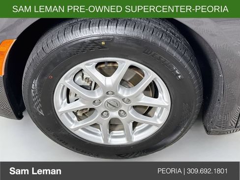 Used 2023 Chrysler Pacifica Touring-L FWD image 29