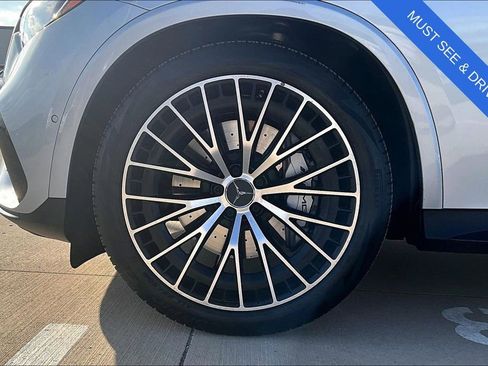 Used 2024 Mercedes-Benz GLC 43 AMG 4MATIC image 12