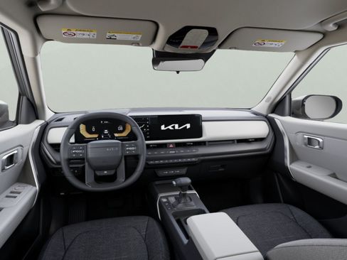 New 2027 Kia Seltos LX FWD image 10