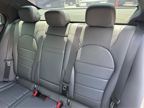 Used 2019 Mercedes-Benz C 300 Sedan image 9