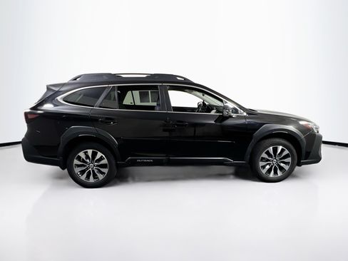 Used 2023 Subaru Outback Limited AWD/4WD image 4