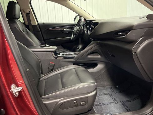 Certified 2022 Buick Envision Essence w/ Safety Package image 8