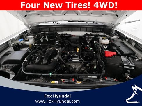 Used 2022 Ford Bronco Outer Banks image 3