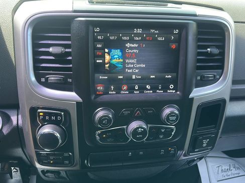 Used 2019 RAM 1500 Big Horn AWD/4WD image 31