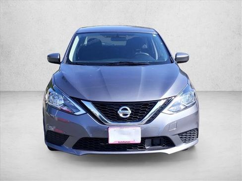 Used 2018 Nissan Sentra SV image 2