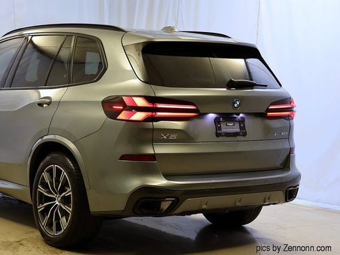 Used 2024 BMW X5 xDrive50e w/ Executive Package AWD/4WD image 8