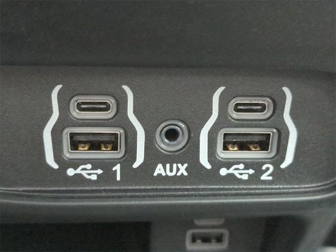 New 2024 Chrysler Pacifica Select w/ Uconnect Theater Family Group image 25