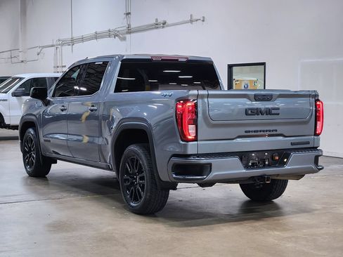 Used 2022 GMC Sierra 1500 Elevation AWD/4WD image 11