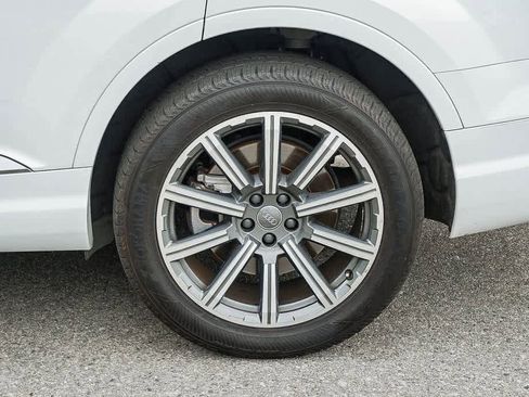 Used 2017 Audi Q7 3.0T Prestige image 11
