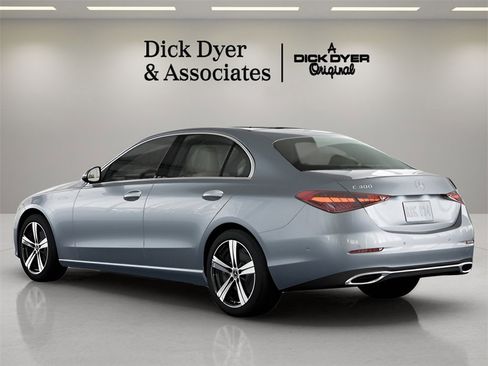 Used 2025 Mercedes-Benz C 300 Sedan image 18
