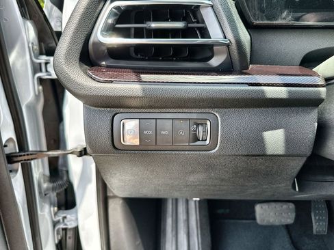 Used 2026 Chevrolet Traverse Z71 w/ Driver Confidence Package AWD/4WD image 18