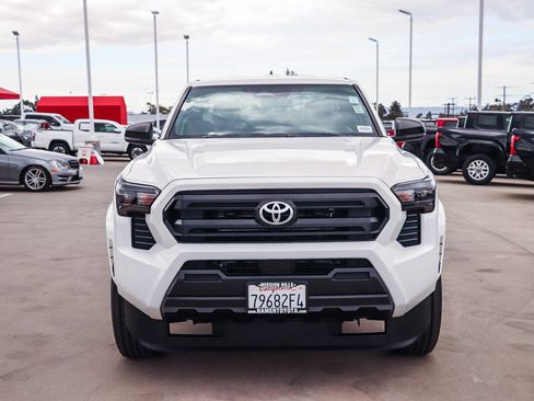 Certified 2025 Toyota Tacoma SR w/ Towing Package RWD image 2
