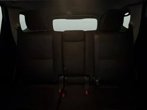 Used 2017 Nissan Rogue SV FWD image 19