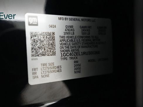 Used 2024 Chevrolet Silverado EV RST image 21