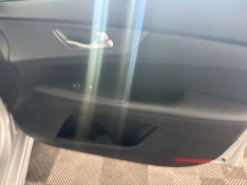 Used 2019 Kia Forte LXS image 25