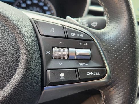 Used 2020 Genesis G70 2.0T w/ Sport Package RWD image 27