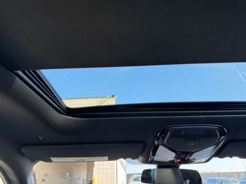 Certified 2025 BMW 430i xDrive Coupe w/ Premium Package image 12