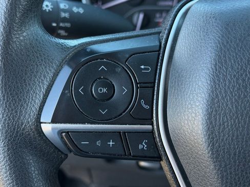 Used 2022 Toyota Camry LE image 16