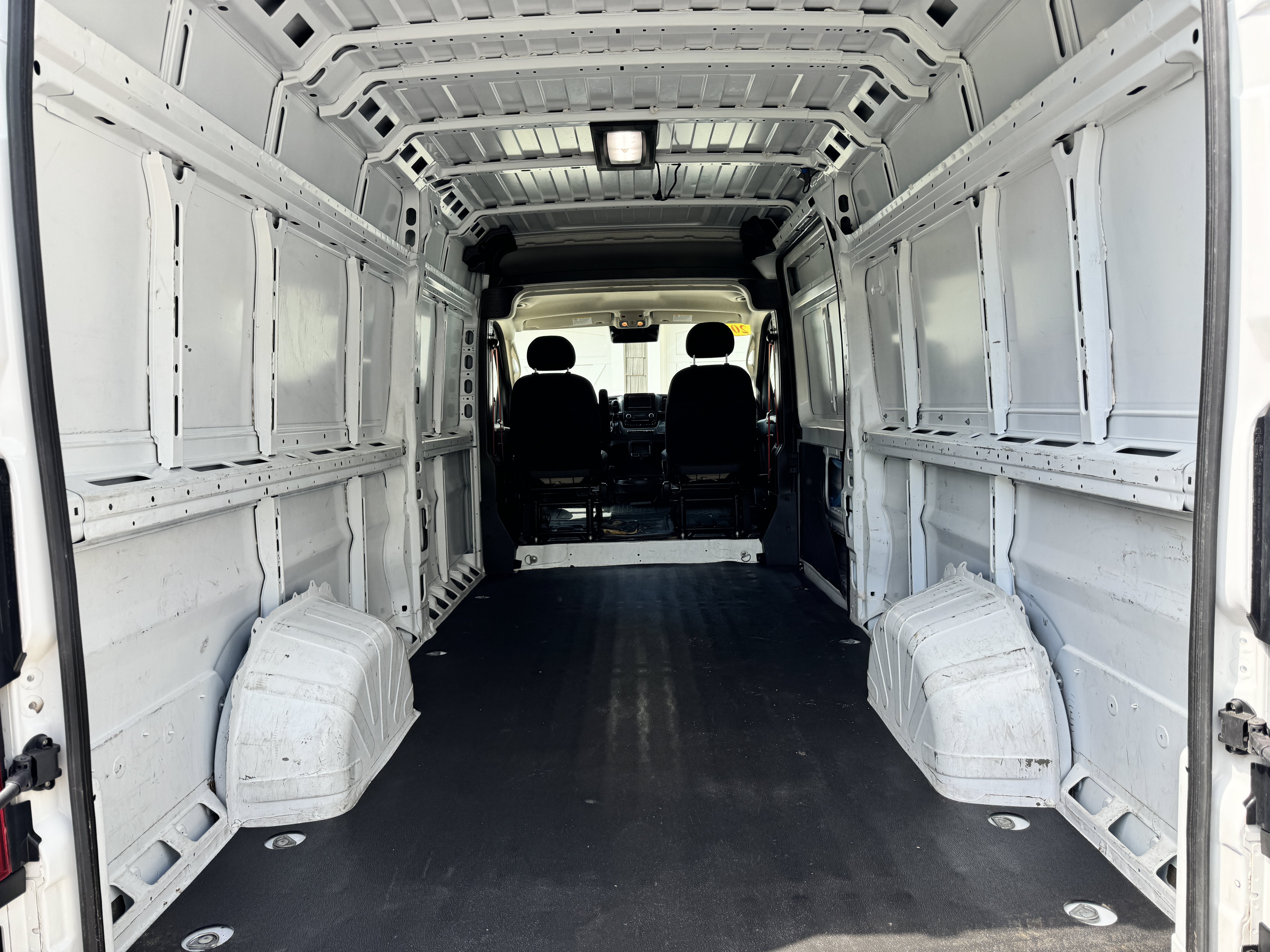 Used 2023 RAM ProMaster 3500 w/ Driver Convenience Group FWD image 23